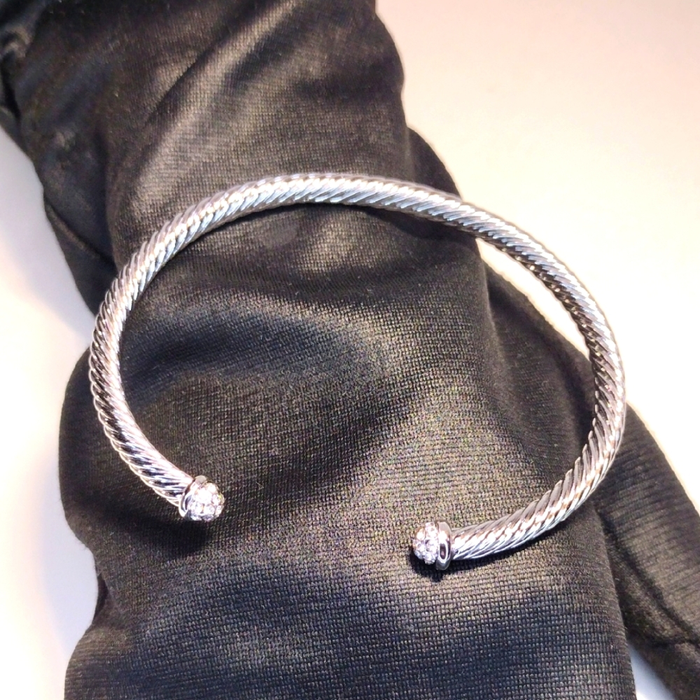 Stainless Steel Silver Twisted Cable Crystal Bracelet NWOT